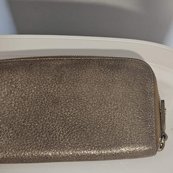 Jimmy Choo gold zippy wallet - Picture 2 of 12